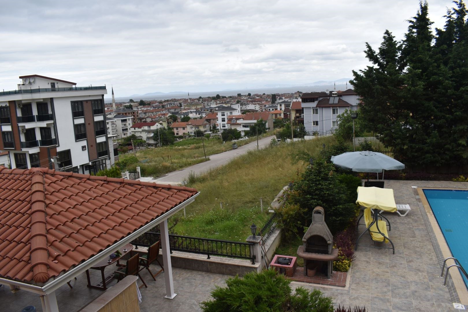 Deniz Gayrimenkul Bursa YALOVA ÇİFTLİKKÖY�DE SATILIK DENİZ MANZARALI