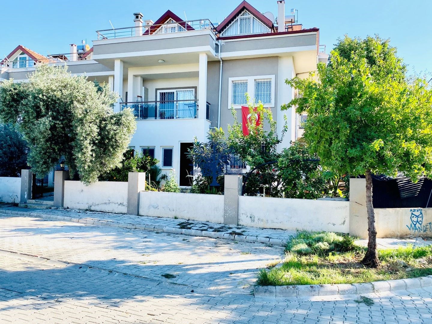 Faralya Emlak Fethiye Fethiye Yenimahalle Satilik Giris Kat Daire 2 1 80m 498 000 Tl 2 1