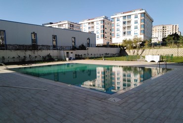 BEYLİKDÜZÜ ADNAN KAHVECİDE KAPALI MUTFAKLI 95 M2 1+1 DAİRE