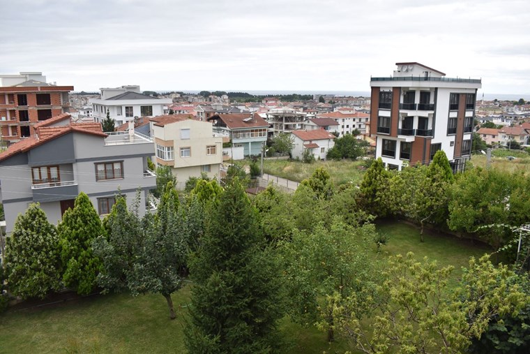 Deniz Gayrimenkul Bursa YALOVA ÇİFTLİKKÖY�DE SATILIK DENİZ MANZARALI