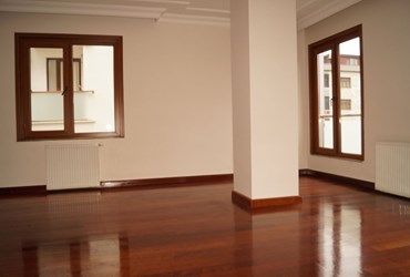 İNÖNÜ MAH.DARÜLACEZEYE YAKIN ARA KAT KULLANIŞLI 140M2 3+1 DAİRE