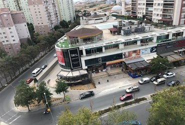 BEYLİKDÜZÜ BARIŞ MAH. GÜZELKENT SİTESİNDE TERTEMİZ 140 M2 DAİRE