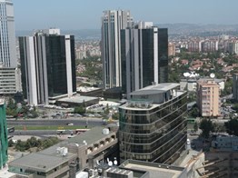 LEVENT'İN KALBİNDE,DURAN İŞ MERKEZİNDE KİRALIK OFİS KATLARI Y242