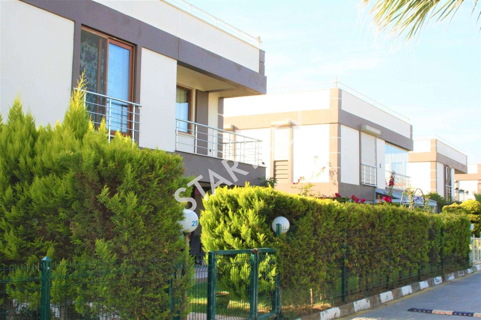 Sasali Flamingo Sitesinde Satilik 5 1 Luks Kose Konumlu Villa Startkey Life Gayrimenkul Mavisehir