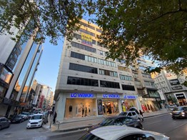 ÇANKAYA GAZİ BULVAR ÜZERİ HER Kat 400m2ofis veya İmalathane