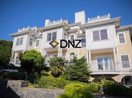 DNZ A.Ş. Kemerburgaz Çeşmeler Vadisi Bahçeli 5+2 Villa