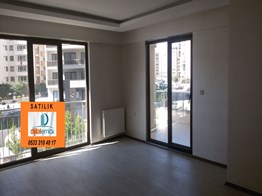 23 NİSAN MAH SATILIK ARAKAT 3+1 150 M2 HAVUZLU LÜX DAİRE