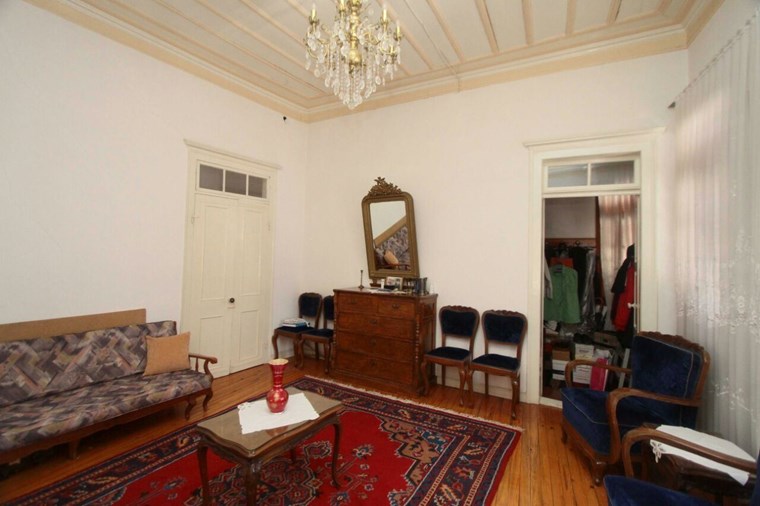 TERAKAMON İzmir Çeşme Satılık Müstakil Tarihi Taş Ev Villa / 3.500.