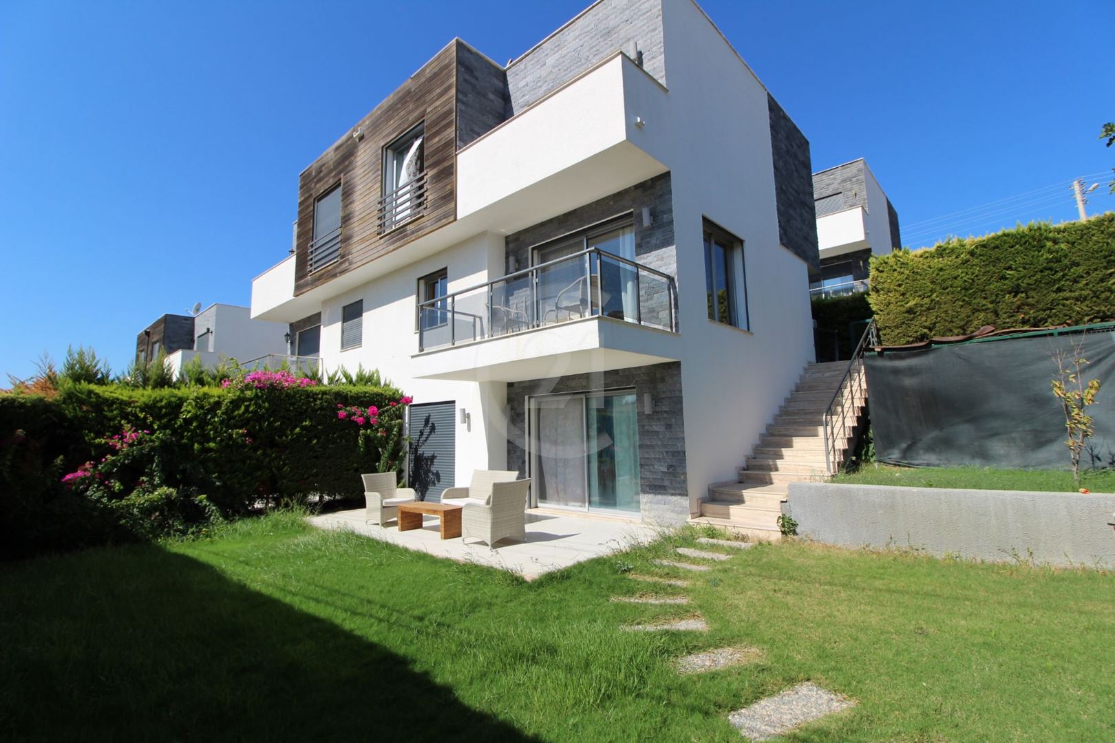 Residential For Sale, MultiFamily Home Çeşme, Izmir 35000, Turkey CENTURY 21 Global