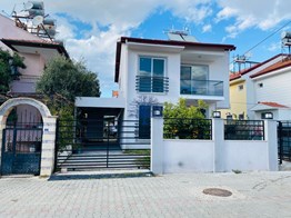 Fethiye Yeni Mh. Satılık Müstakil Villa 4+1 200m²