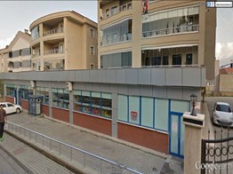 Nilüferde Kurumsal Market Kiracılı Satılık 500 m2 Kıymetli Dükka