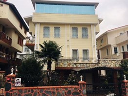 Nilüfer Beşevler Çamlıca'da İşyerine Kiralık Triplex Villa