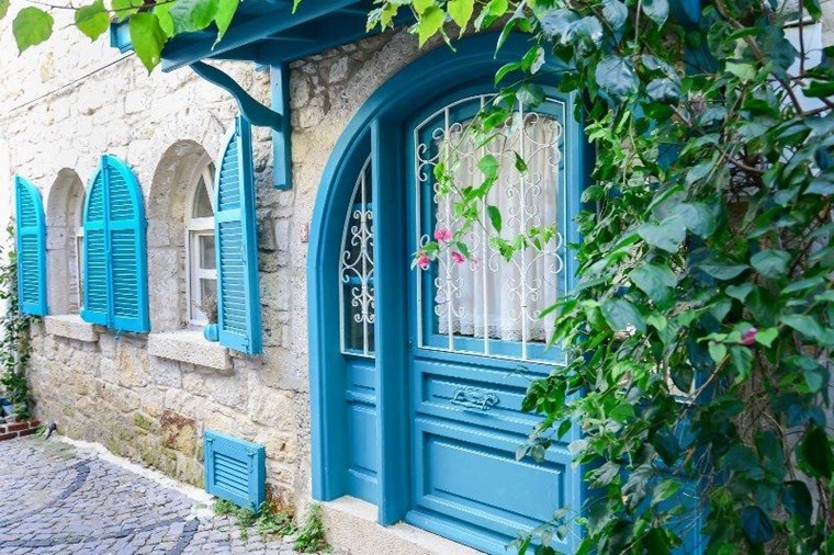 TERAKAMON İzmir Çeşme Alaçatı Müstakil Satılık Taş Ev Villa / 4.500.