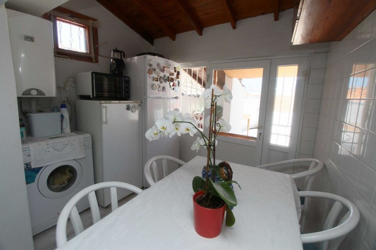 TERAKAMON İzmir Çeşme Satılık Müstakil Tarihi Taş Ev Villa / 3.500.