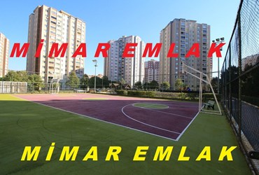 BEYLİKDÜZÜ ADNAN KAHVECİ MAH YEŞİLKENT SİTESİNDE 3+1=180M2