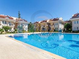 Fethiye-Hisarönünde site içerisinde satılık 2+1 eşyalı daire