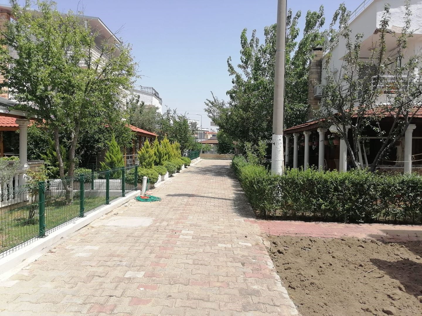 Dinamik Grup Ticari Emlak Ayvalık Altınova�da Denize Sıfır Sitede