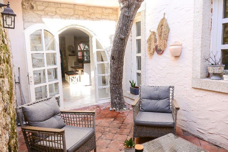 TERAKAMON İzmir Çeşme Alaçatı Müstakil Satılık Taş Ev Villa / 4.500.