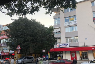 Bakırköy incirli cad işyerine ve konuta uygun tadilatlı 3+1