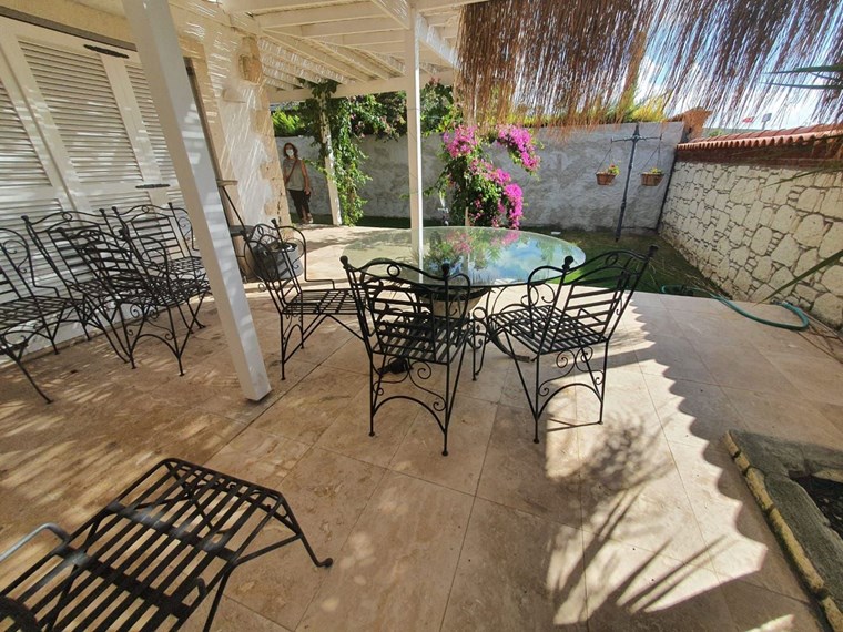 TERAKAMON İzmir Çeşme Alaçatı Satılık Taş Ev Villa / 2.900.000 TL/ 4+1