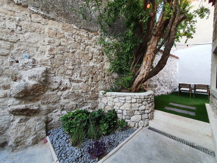 TERAKAMON İzmir Çeşme Alaçatı Kiralık Villa Taş Ev / 150.000 TL/ 2+1