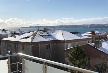 BÜYÜKÇEKMECE CUMHURİYET MAH . DENİZ MNZ. 150 M2 3+1 DAİRE