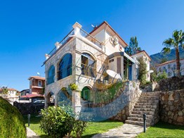 Fethiye Ölüdenizde Muhtesem Panorama Mazaralı Satılık Villa