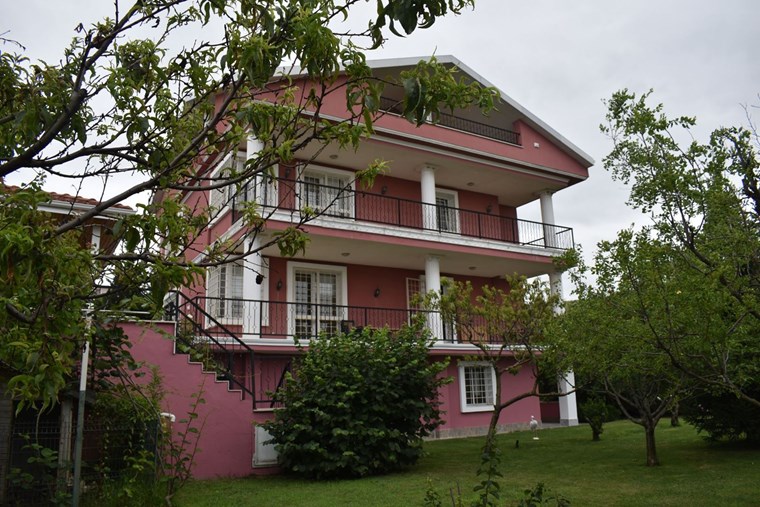 Deniz Gayrimenkul Bursa YALOVA ÇİFTLİKKÖY�DE SATILIK DENİZ MANZARALI