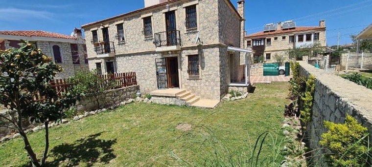 TERAKAMON İzmir Çeşme Alaçatı Bahçeli Müstakil Satılık Taş Ev Villa