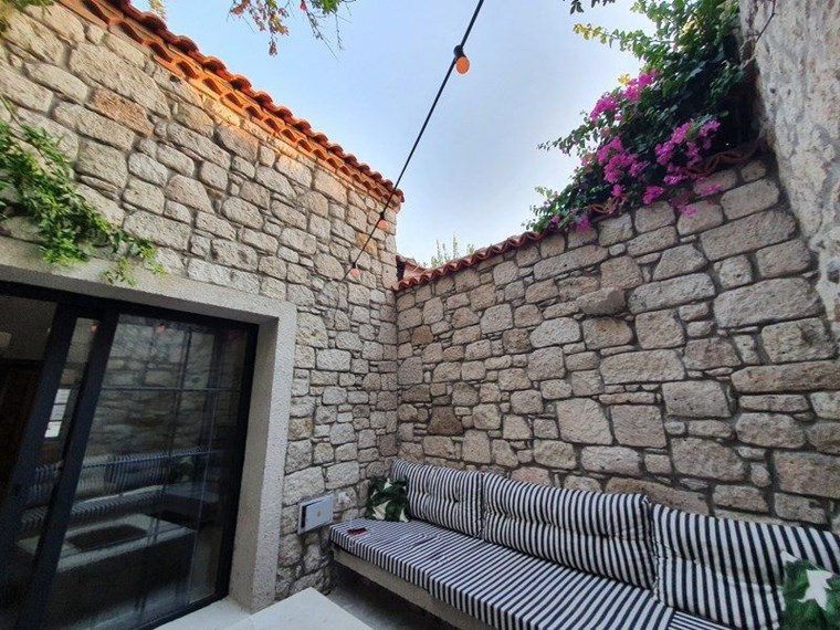 TERAKAMON İzmir Çeşme Alaçatı Satılık Villa Taş Ev / 3.250.000 TL/ 3+1