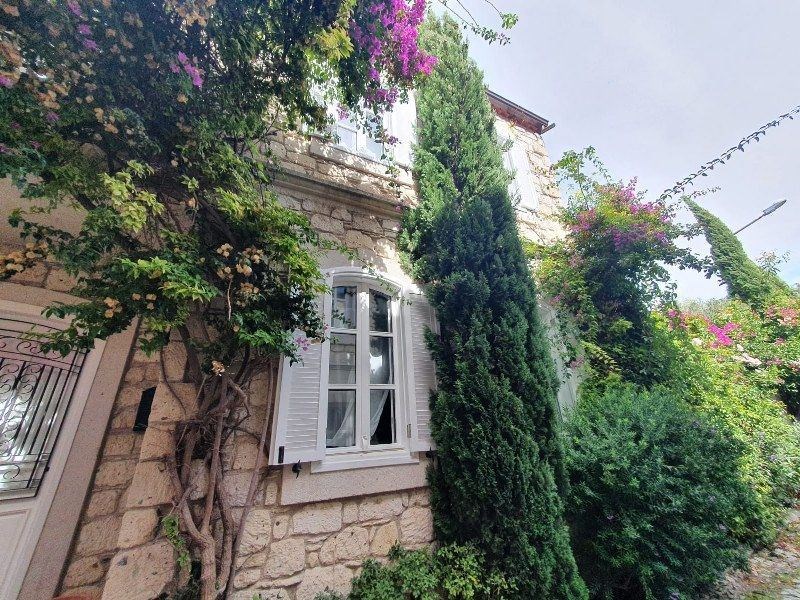TERAKAMON İzmir Çeşme Alaçatı Satılık Taş Ev / 7.500.000 TL/ 5+1