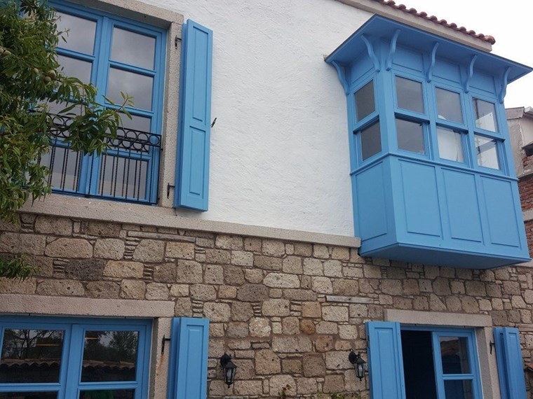 TERAKAMON İzmir Çeşme Alaçatı Kiralık Taş Ev Villa / 115.000 TL/ 3+1