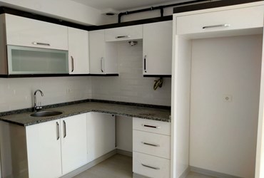 BUCA BULVAR'DAN SEYFİ DEMİRSOY HASTANE YK YATIRIMCILARA LÜKS 1+1